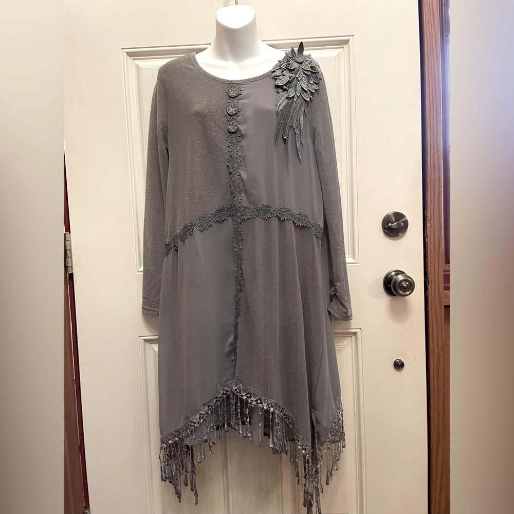 Pretty Angel Size Large grey two toned silk and polyester combo. Dress. NWT